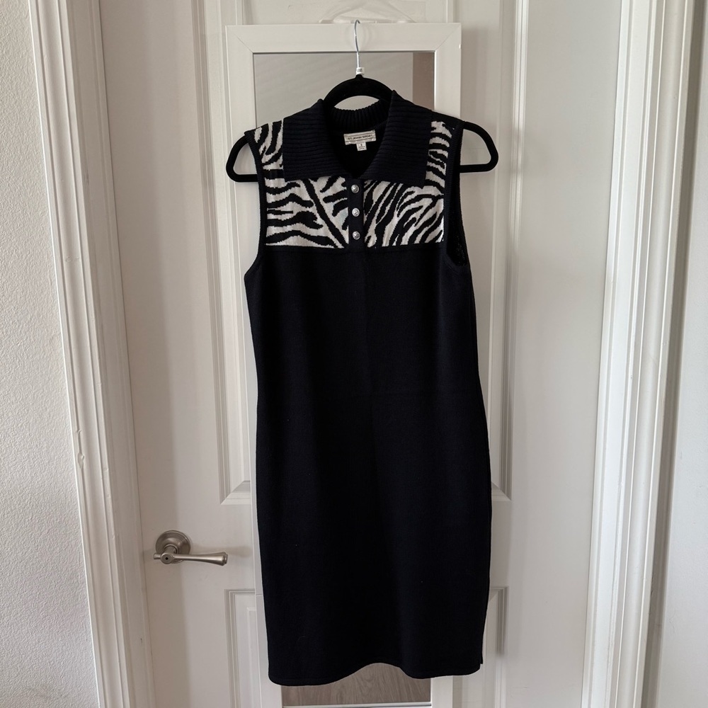 St John Sport Size Small Color Blue White Wool and Rayon Dress - Picture 2 of 6